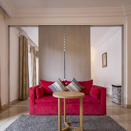 Leon Hotel Киншаса Экстерьер фото