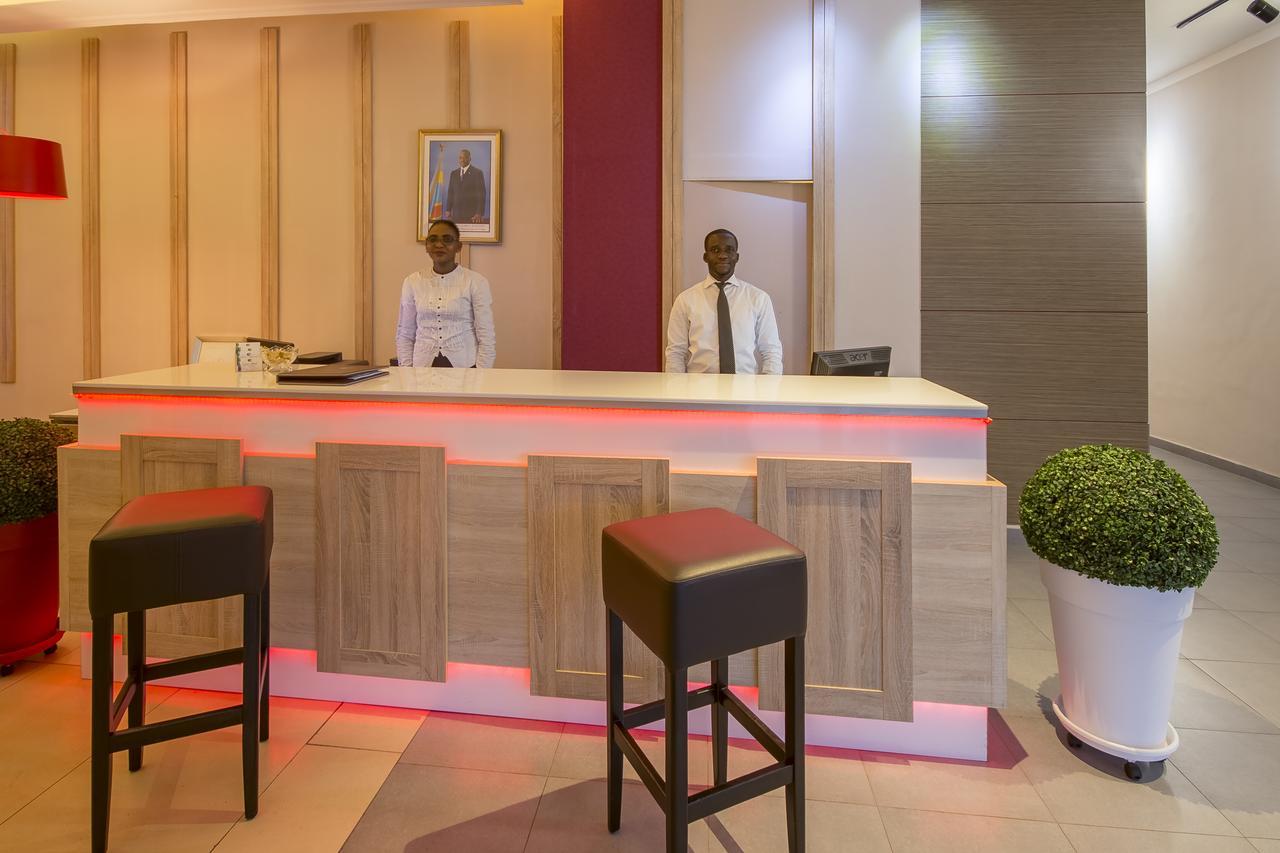 Leon Hotel Киншаса Экстерьер фото