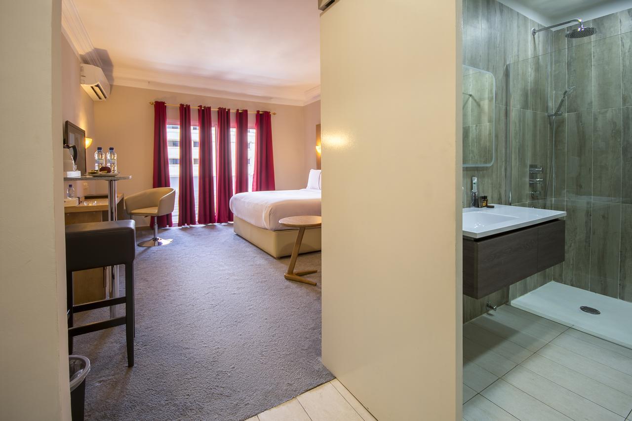Leon Hotel Киншаса Экстерьер фото